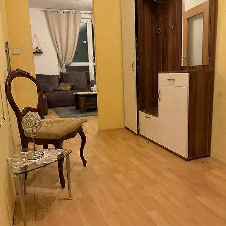 Charmante Zwei-zimmer-wohnung Apartment *